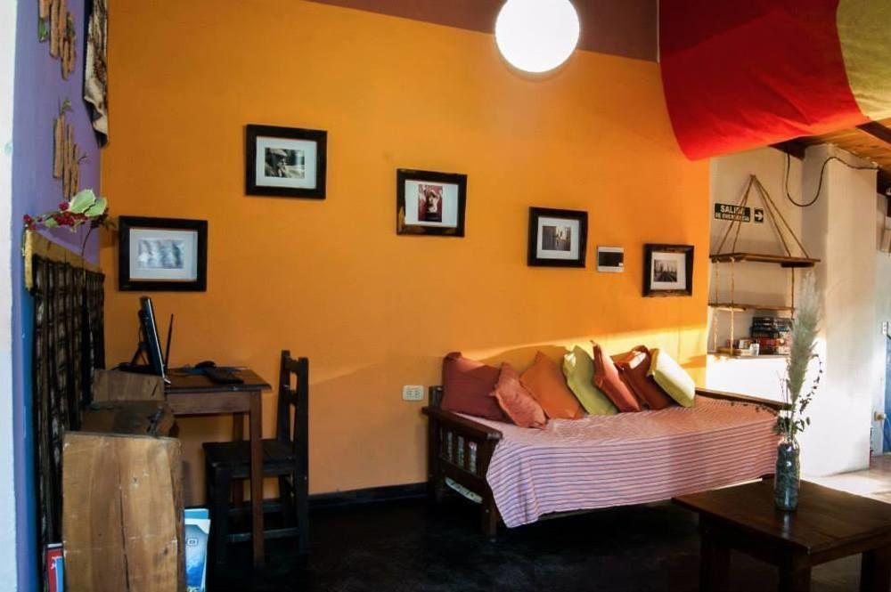 Casa Pueblo Hostel Мендоса Екстер'єр фото