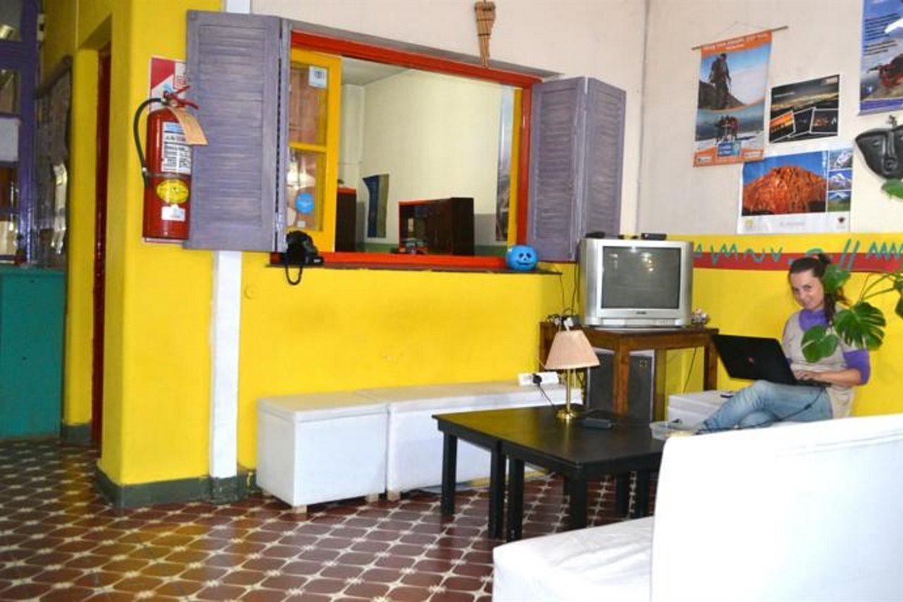 Casa Pueblo Hostel Мендоса Екстер'єр фото